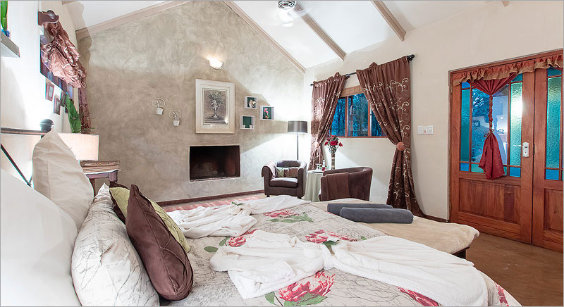 Weaver Country Suite at the Feathered Nest